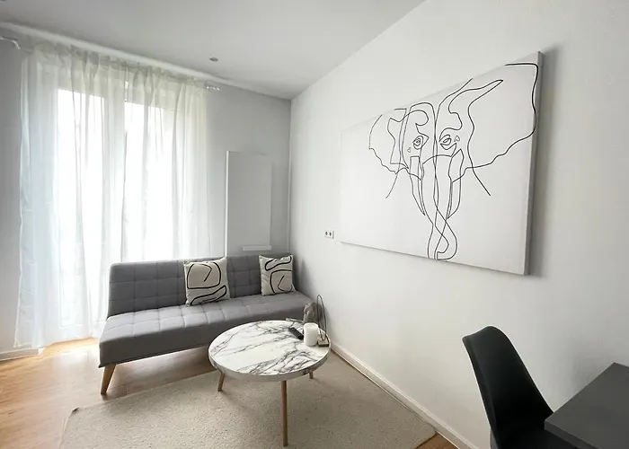 70qm - 3 - Free Parking - - Mallibase Hannover