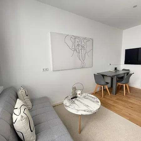 70qm - 3 - Free Parking - - Mallibase Apartament Hanower