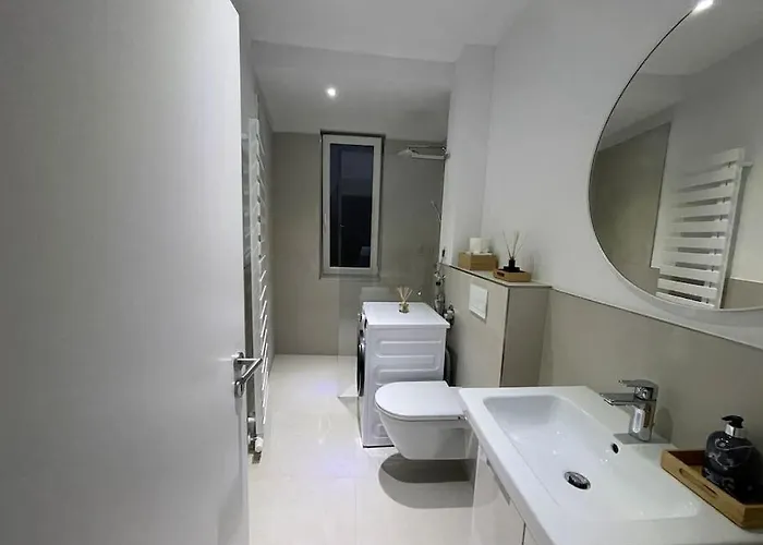 70qm - 3 - Free Parking - - Mallibase *